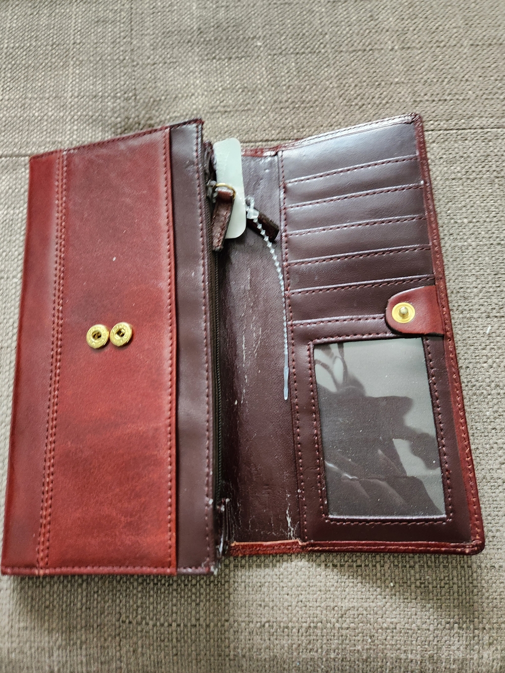 Women’s Leather Wallet in Burgundy